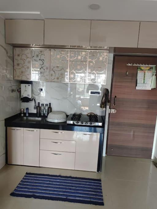 Appartamento Full Furnished 1 Bhk In South Bombay Esterno foto